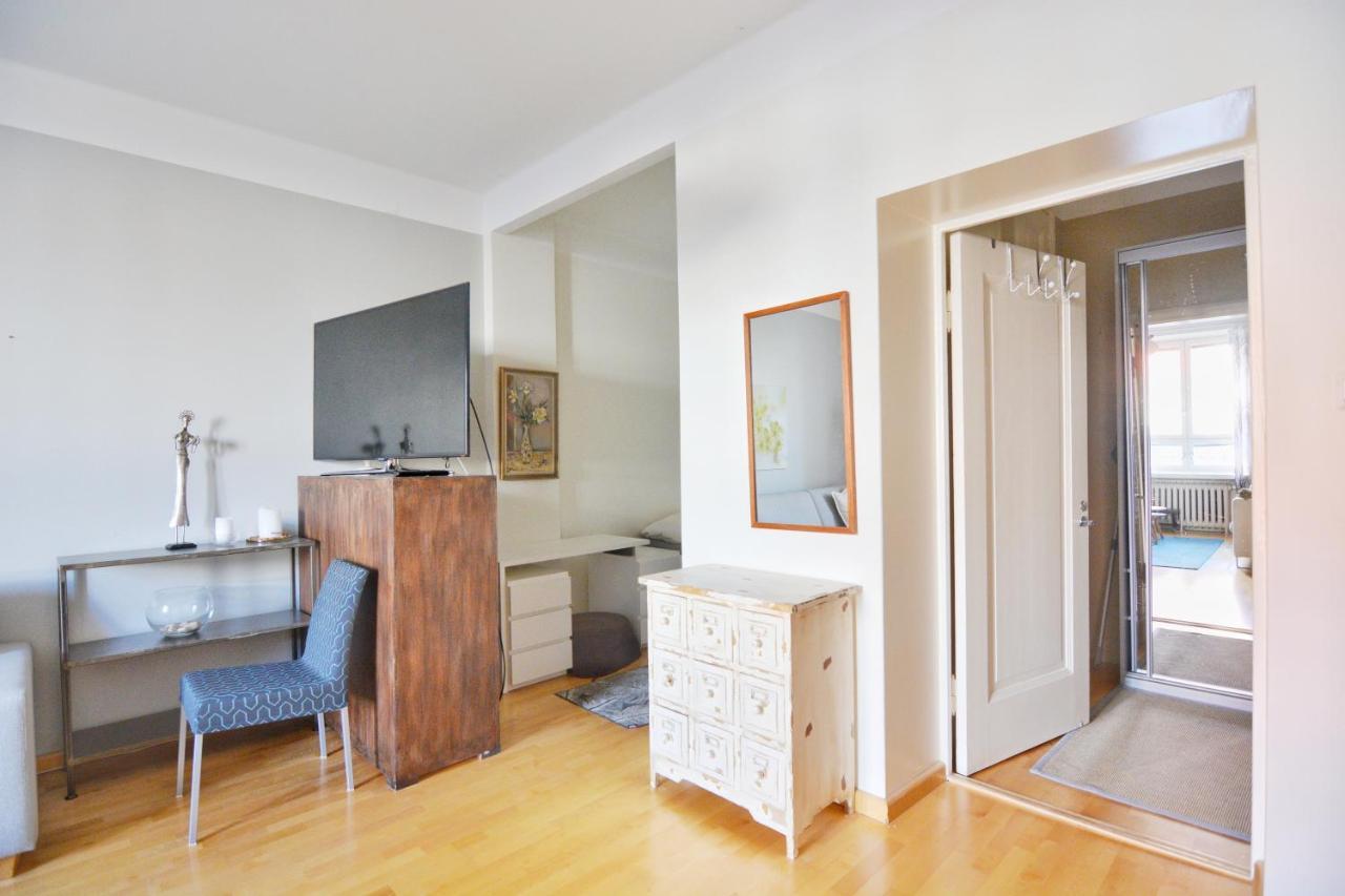 Homely - City Apartment 50M2 Helsinki Exterior photo
